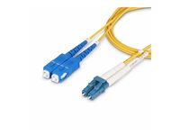 StarTech.com 30m (98ft) LC to SC (UPC) OS2 Single Mode Duplex Fiber Optic Cable, 9/125µm, Laser Optimized, 10G, Bend Insensitive, Low Insertion Loss - LSZH Fiber Patch Cord (SMLCSC-OS2-30M) - Patch-kabel - LC/UPC enkelläge (hane) till SC/UPC enkelläge (hane) - 30 m - 30 m - 2 mm - fiberoptisk - duplex - 9 / 125 mikrometer - OS1/OS2 - halogenfri, passiv - gul SMLCSC-OS2-30M
